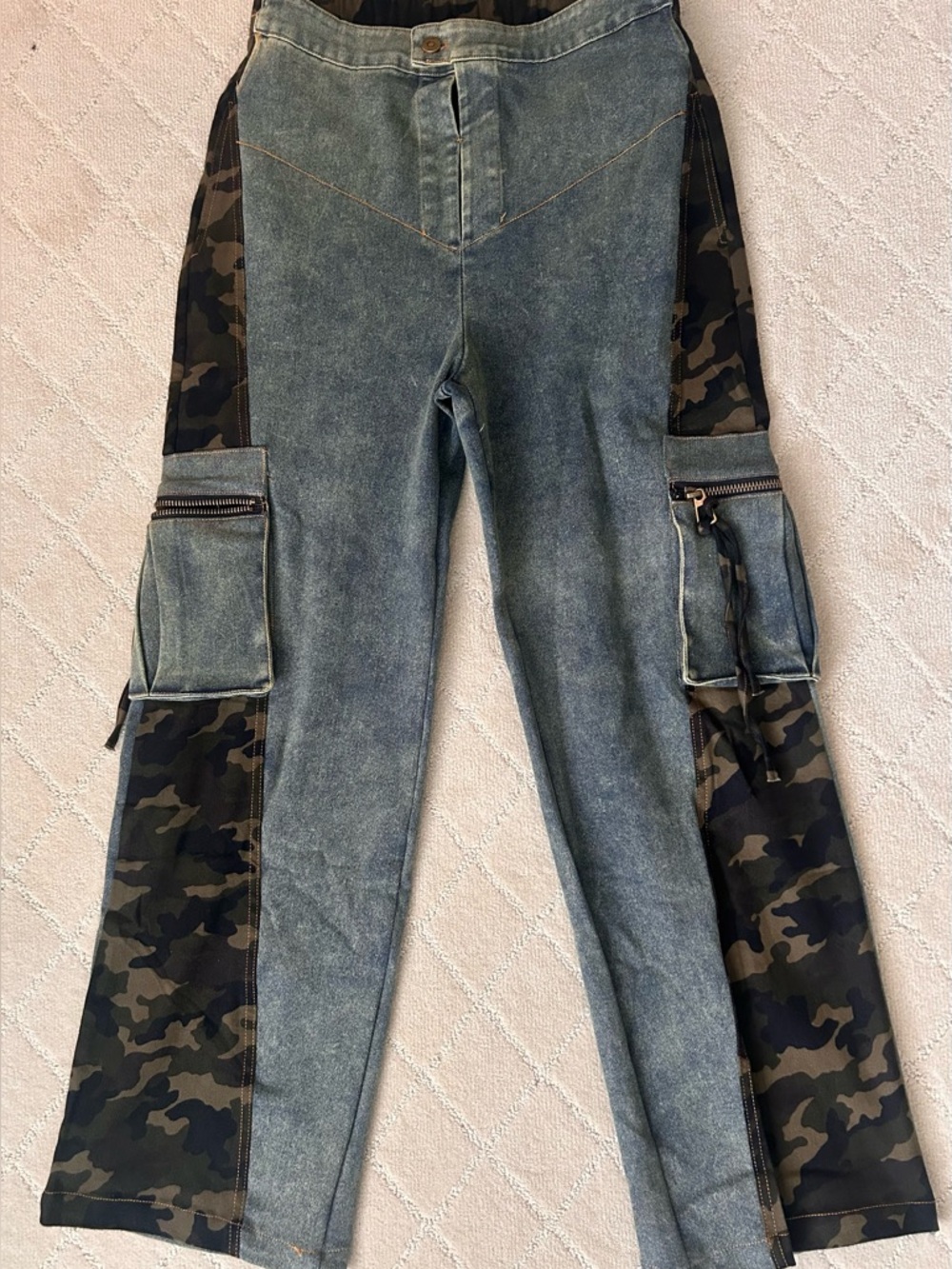 Women’s Camouflage Panel Cargo Jeans - Boutique. NWOT